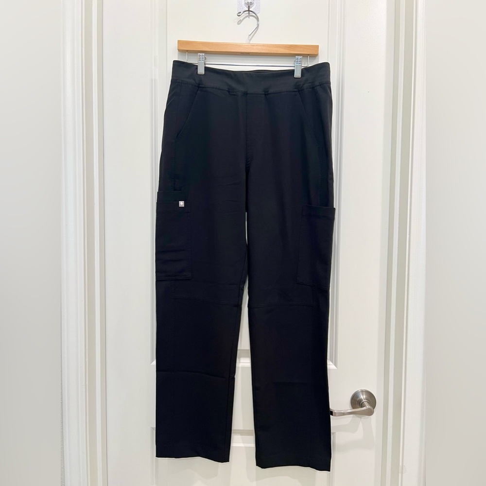 FIGS Mens Cargo Scrubs Pants - Picture 2 of 9